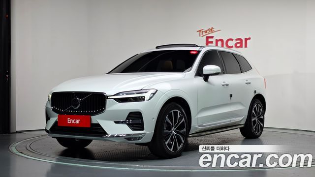 Volvo XC60 B6 Ultimate Bright — пробег 55 848 км — фото 1 из 5
