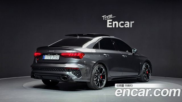 Audi RS3 2.5 TFSI Quattro — пробег 8 442 км — фото 2 из 5