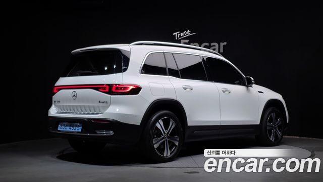 Mercedes-Benz EQB из Кореи Encar