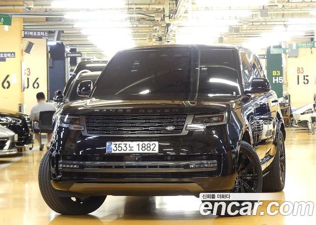 Land Rover Range Rover P530 Autobiography Long Wheel Base — пробег 22 000 км — фото 3 из 5