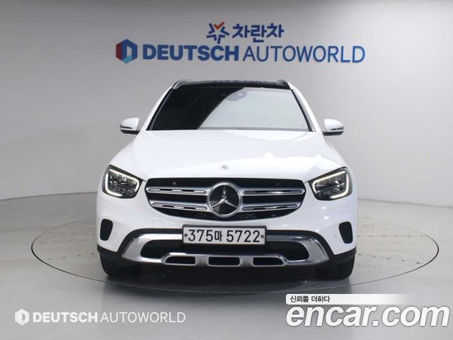 Mercedes-Benz GLC-Class GLC300 4MATIC — пробег 124 617 км — фото 1 из 5