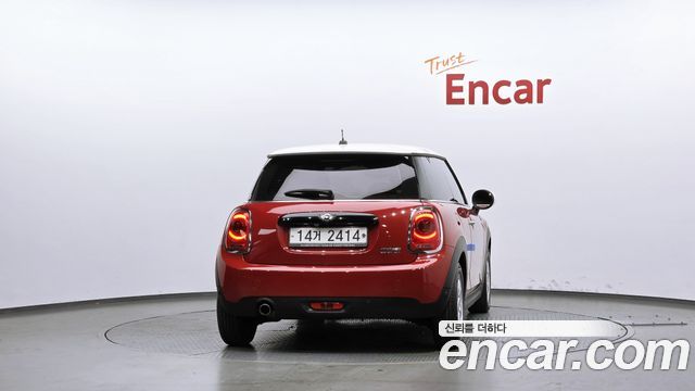 Mini Cooper Standard Third Generation — пробег 105 864 км — фото 4 из 5