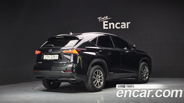 Lexus NX Supreme — пробег 98 369 км — фото 2 из 5