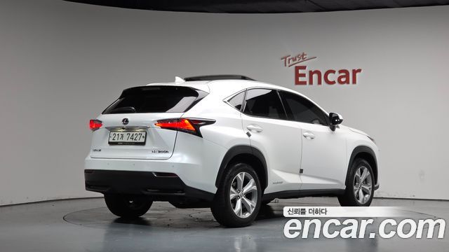 Lexus NX из Кореи Encar