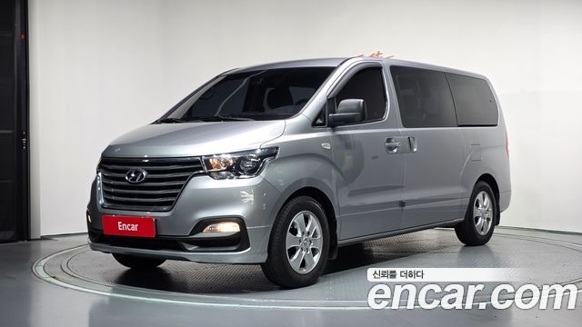 Hyundai Starex Wagon 11-Seater Smart — пробег 132 596 км — фото 1 из 5