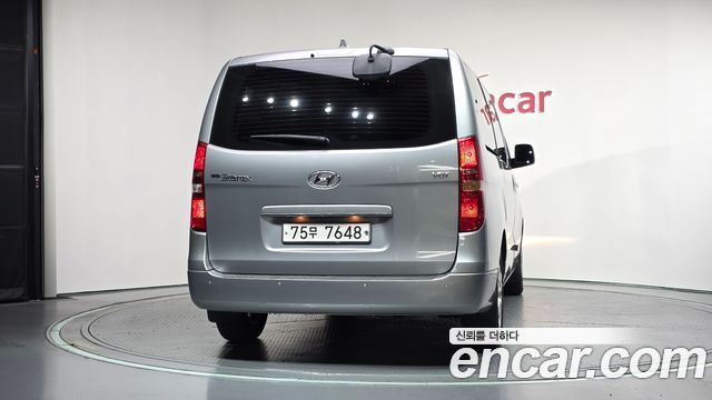 Hyundai Starex Wagon 11-Seater Smart — пробег 132 596 км — фото 4 из 5