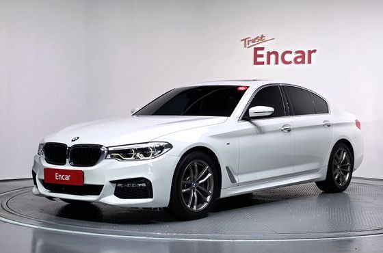 BMW 5-Series 530i xDrive M Sport Package Plus — пробег 126 401 км — фото 1 из 5