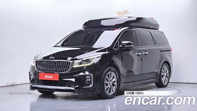 Kia Carnival Gasoline 9-Seater Hi-Limousine Noblesse Special — пробег 86 764 км — фото 1 из 5