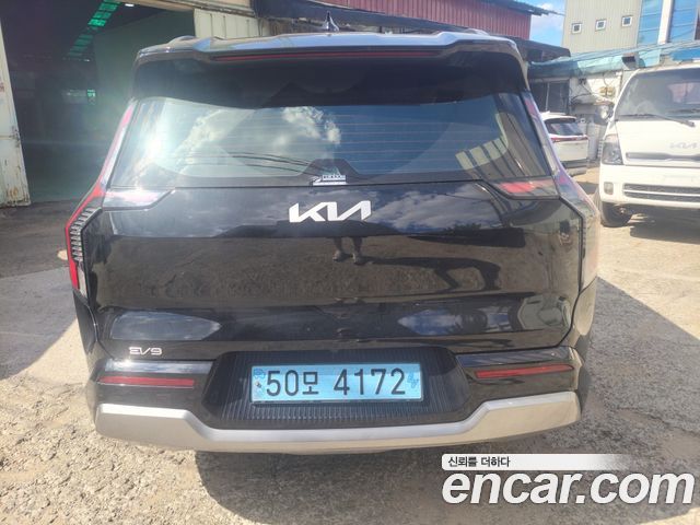 Kia EV9 из Кореи Encar