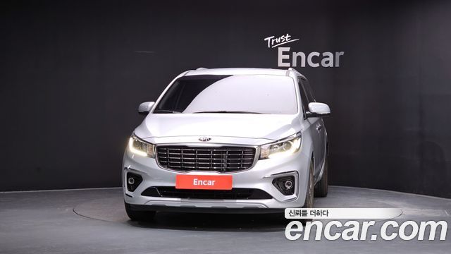 Kia Carnival 9-Seater Luxury — пробег 16 092 км — фото 3 из 5