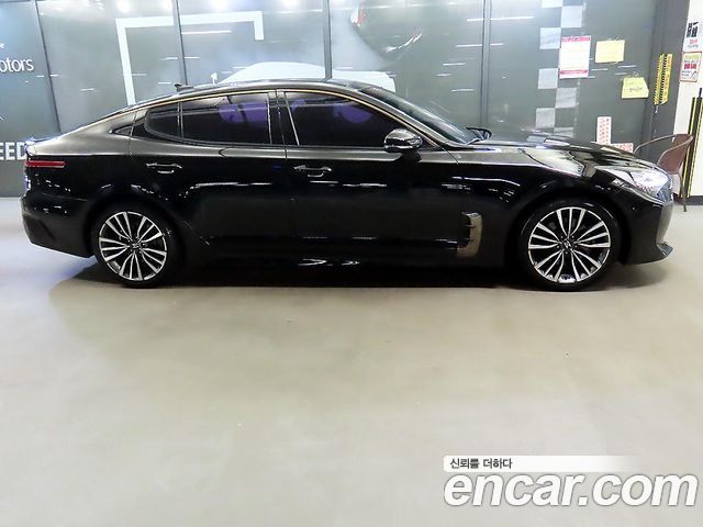 Kia Stinger из Кореи Encar