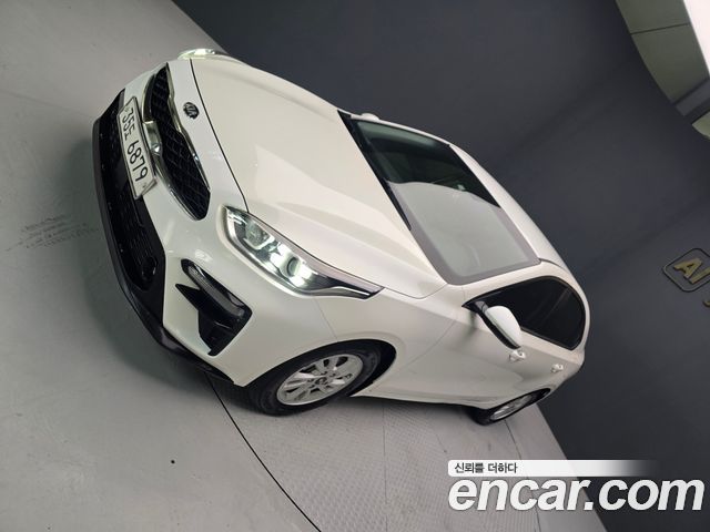 Kia K3 Luxury — пробег 60 090 км — фото 1 из 5