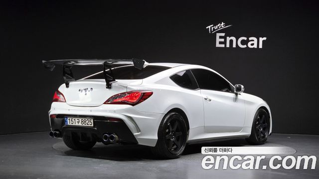 Hyundai Genesis из Кореи Encar