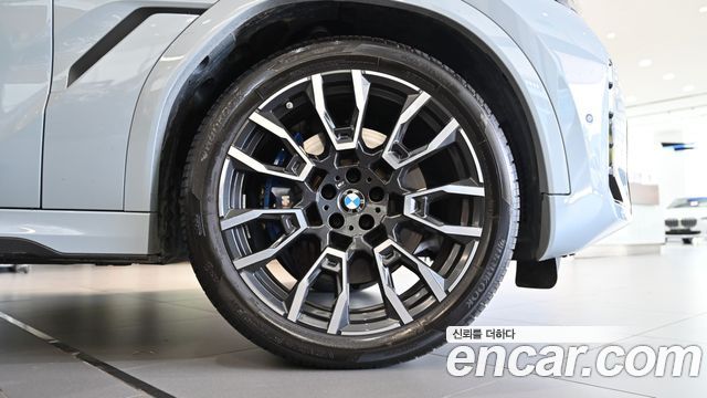 BMW X6 xDrive40i M Sport — пробег 4 965 км — фото 5 из 5
