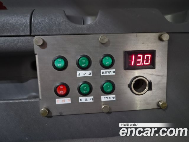 Hyundai Starex Camping Car — пробег 270 865 км — фото 4 из 5