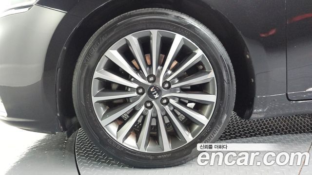 Kia K7 из Кореи Encar
