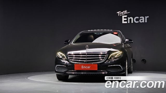 Mercedes-Benz E-Class из Кореи Encar