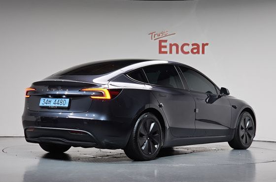 Tesla Model 3 RWD — пробег 24 324 км — фото 2 из 5