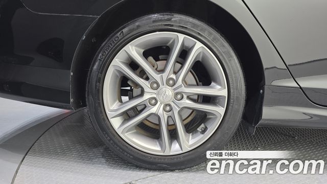 Hyundai Sonata 2.0 Premium Special — пробег 71 077 км — фото 5 из 5