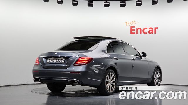 Mercedes-Benz E-Class из Кореи Encar