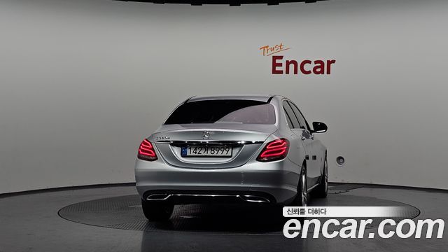 Mercedes-Benz C-Class из Кореи Encar