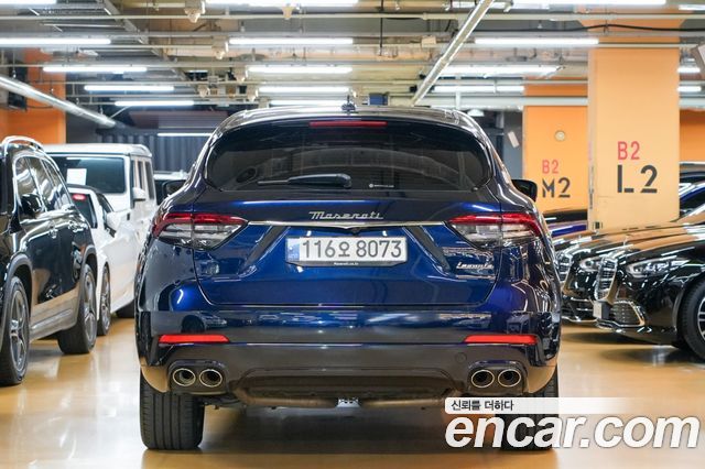 Maserati Levante из Кореи Encar