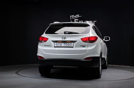 Hyundai Tucson Diesel 2WD LX20 Luxury — пробег 94 590 км — фото 4 из 5