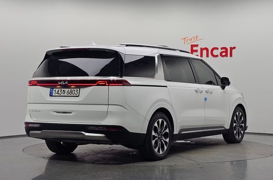 Kia Carnival Gasoline 7-Seater Signature — пробег 80 022 км — фото 2 из 5