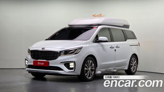 Kia Carnival 7-Seater Hi-Limousine President — пробег 93 960 км — фото 1 из 5