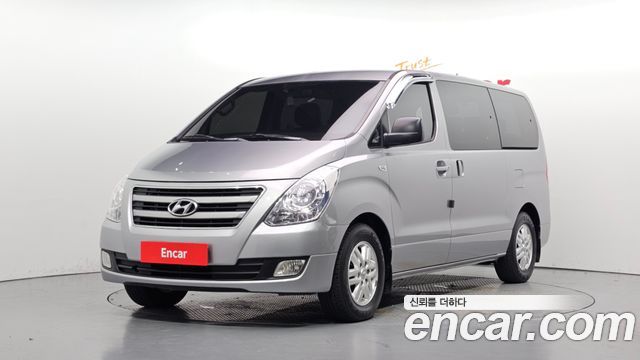 Hyundai Starex 12-Seater Wagon Smart — пробег 217 836 км — фото 1 из 5