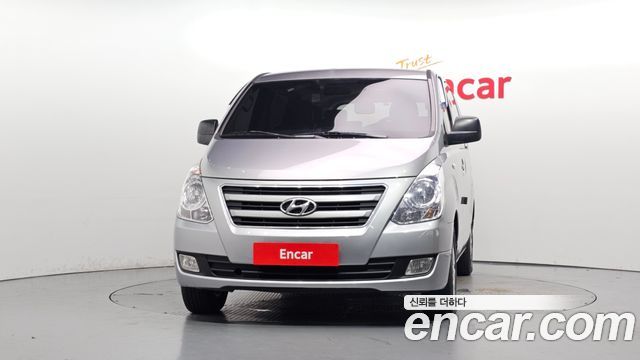 Hyundai Starex 12-Seater Wagon Smart — пробег 217 836 км — фото 3 из 5