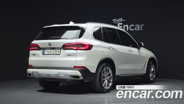 BMW X5 xDrive 30d xLine — пробег 132 325 км — фото 2 из 5