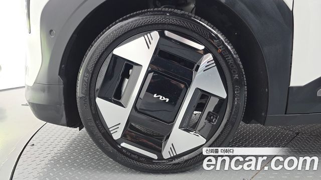 Kia EV3 из Кореи Encar