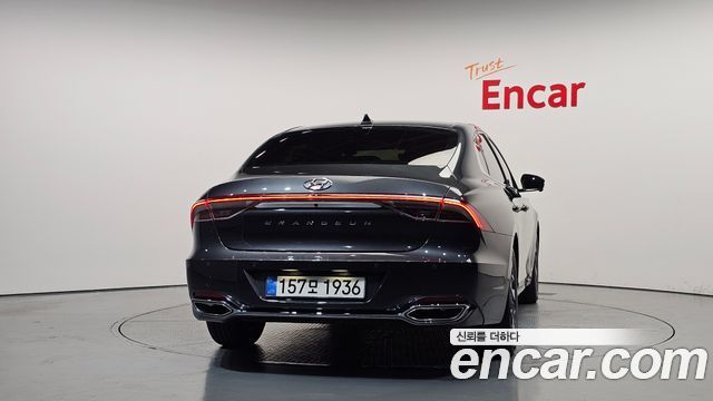 Hyundai Grandeur Premium — пробег 41 895 км — фото 4 из 5