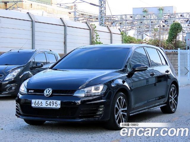 Volkswagen Golf 1.4 TSI Premium — пробег 132 422 км — фото 1 из 5