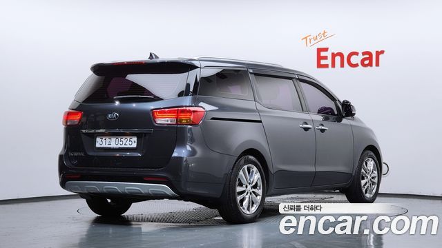 Kia Carnival из Кореи Encar