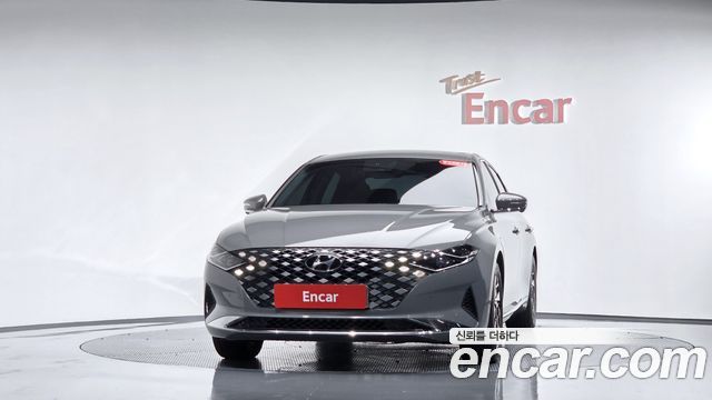 Hyundai Grandeur Premium — пробег 128 810 км — фото 3 из 5