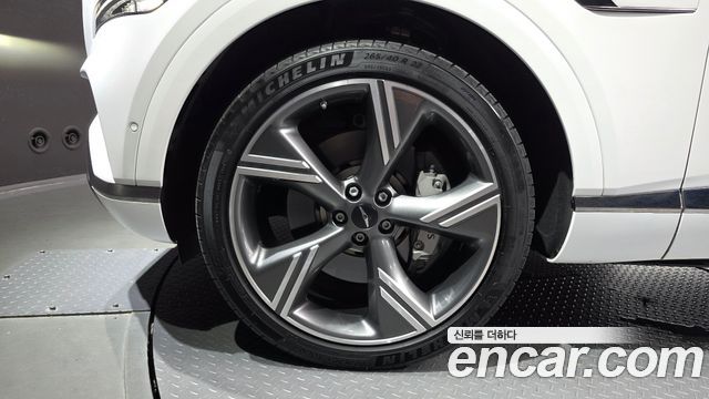 Genesis GV80 из Кореи Encar