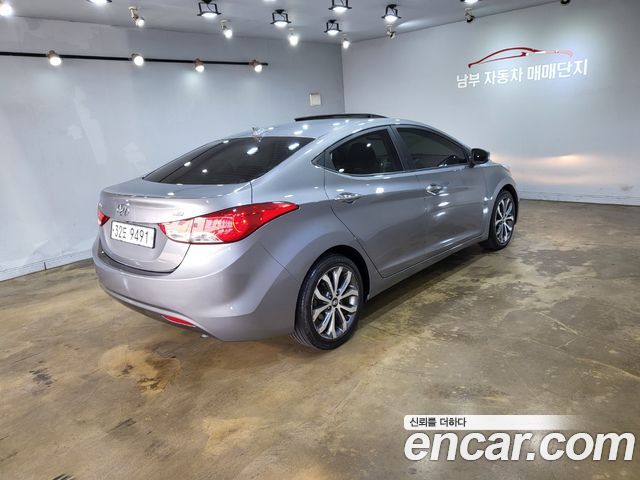 Hyundai AVANTE M16 GDI Modern — пробег 120 000 км — фото 4 из 5