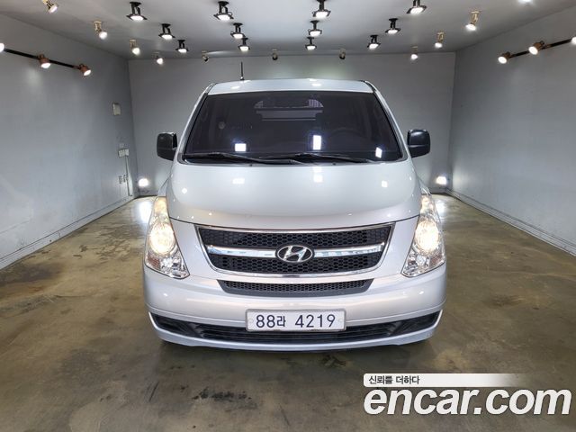 Hyundai Starex 5-Seater VAN CVX Value — пробег 118 000 км — фото 2 из 5
