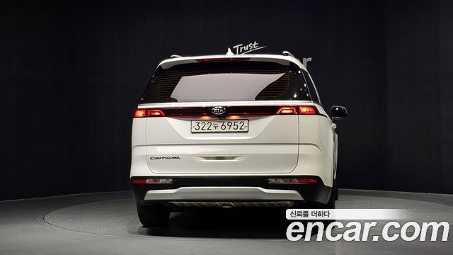 Kia Carnival из Кореи Encar