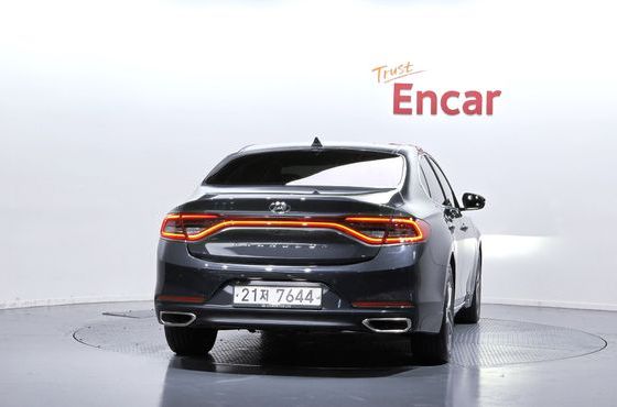 Hyundai Grandeur 2.4 Premium — пробег 72 085 км — фото 4 из 5