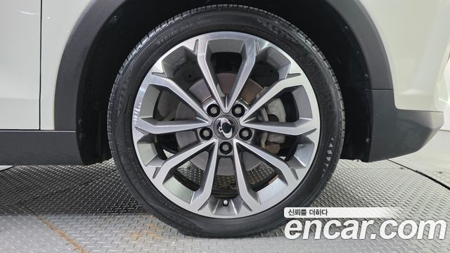 Ssangyong TIBOLI из Кореи Encar