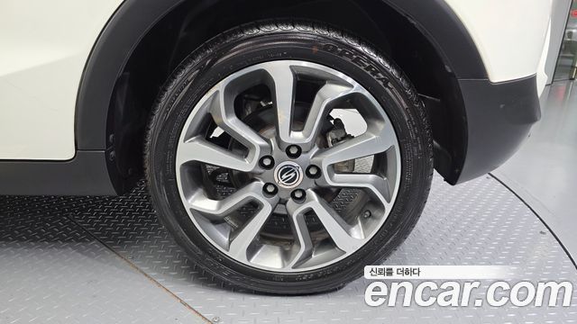 Ssangyong TIBOLI из Кореи Encar
