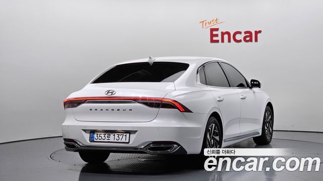 Hyundai Grandeur из Кореи Encar