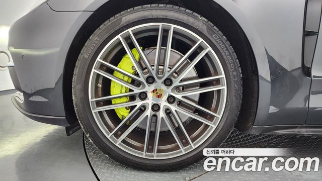 Porsche Panamera 2.9 AWD E-Hybrid — пробег 68 753 км — фото 5 из 5