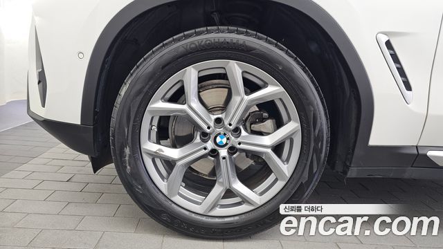 BMW X4 xDrive20i xLine — пробег 40 385 км — фото 5 из 5