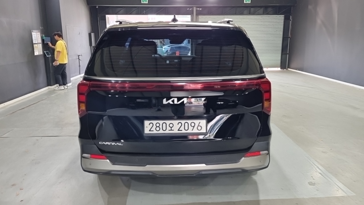 Kia Carnival из Кореи Encar