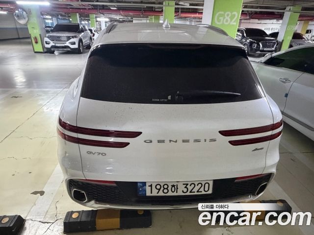 Genesis GV70 2.5T Gasoline AWD — пробег 24 427 км — фото 4 из 5
