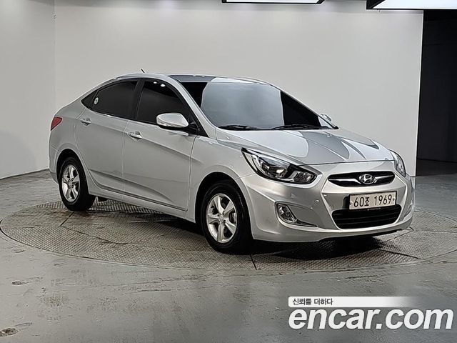 Hyundai Accent 1.4 VVT Premier — пробег 35 418 км — фото 2 из 5